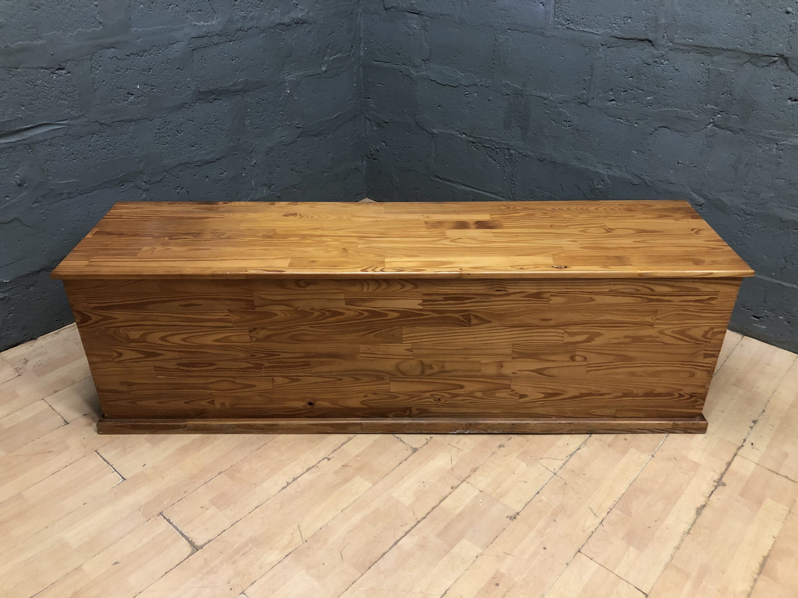 Medium-Brown Wooden-Look Storage Chest / Blanket Box with Hinged Lid