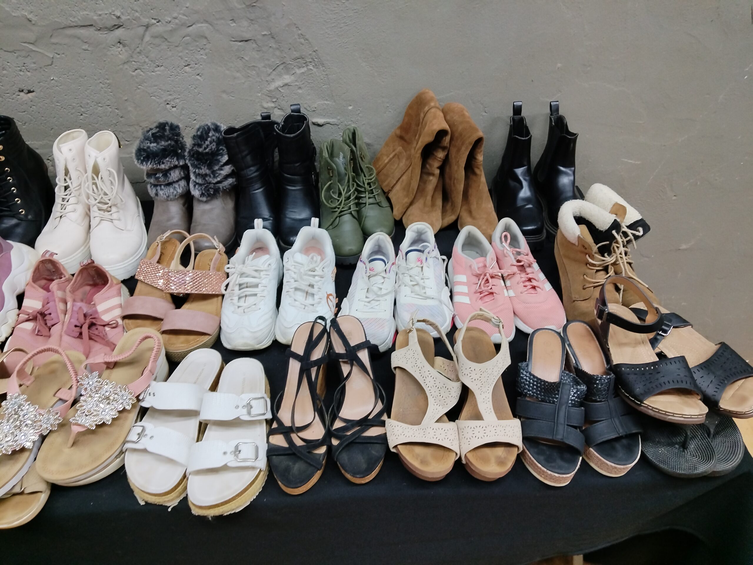 Assorted Women’s Shoes & Sandals – Mixed Lot (about 20 pairs)