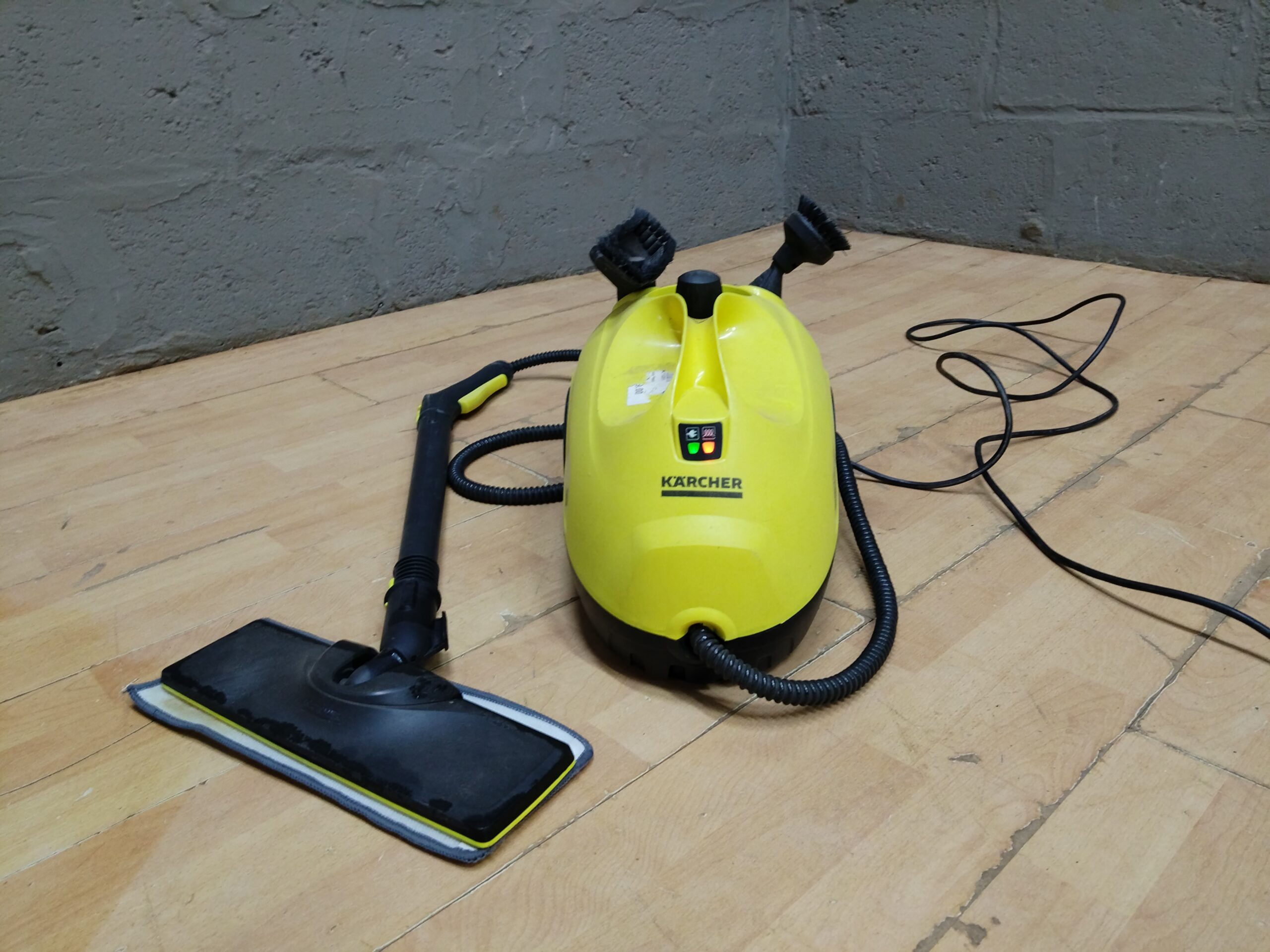 Kärcher SC 2 Steam Cleaner with Hose, Wand & Floor Nozzle (yellow)