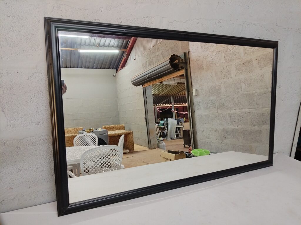 Large Rectangular Wall Mirror with Dark Moulded Frame, 129 x 79 cm