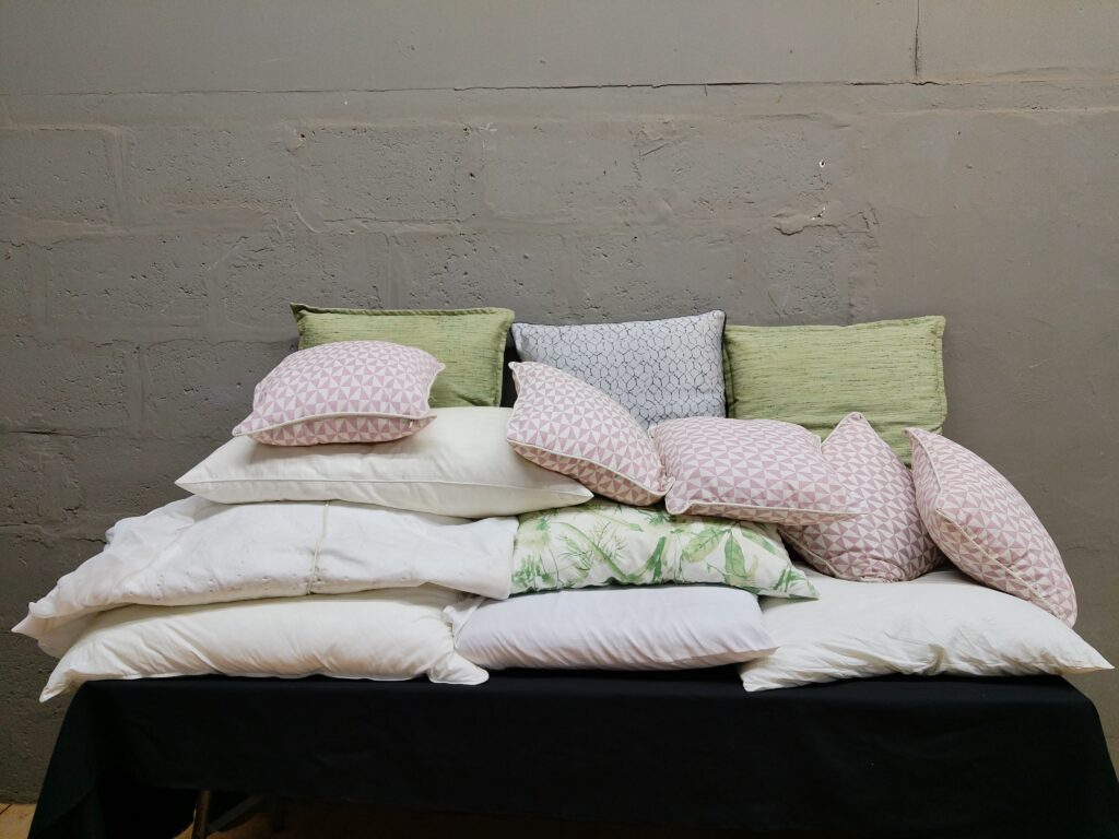 Lot of 11 Assorted Decorative Cushions & Pillow Inserts — mixed colours, used