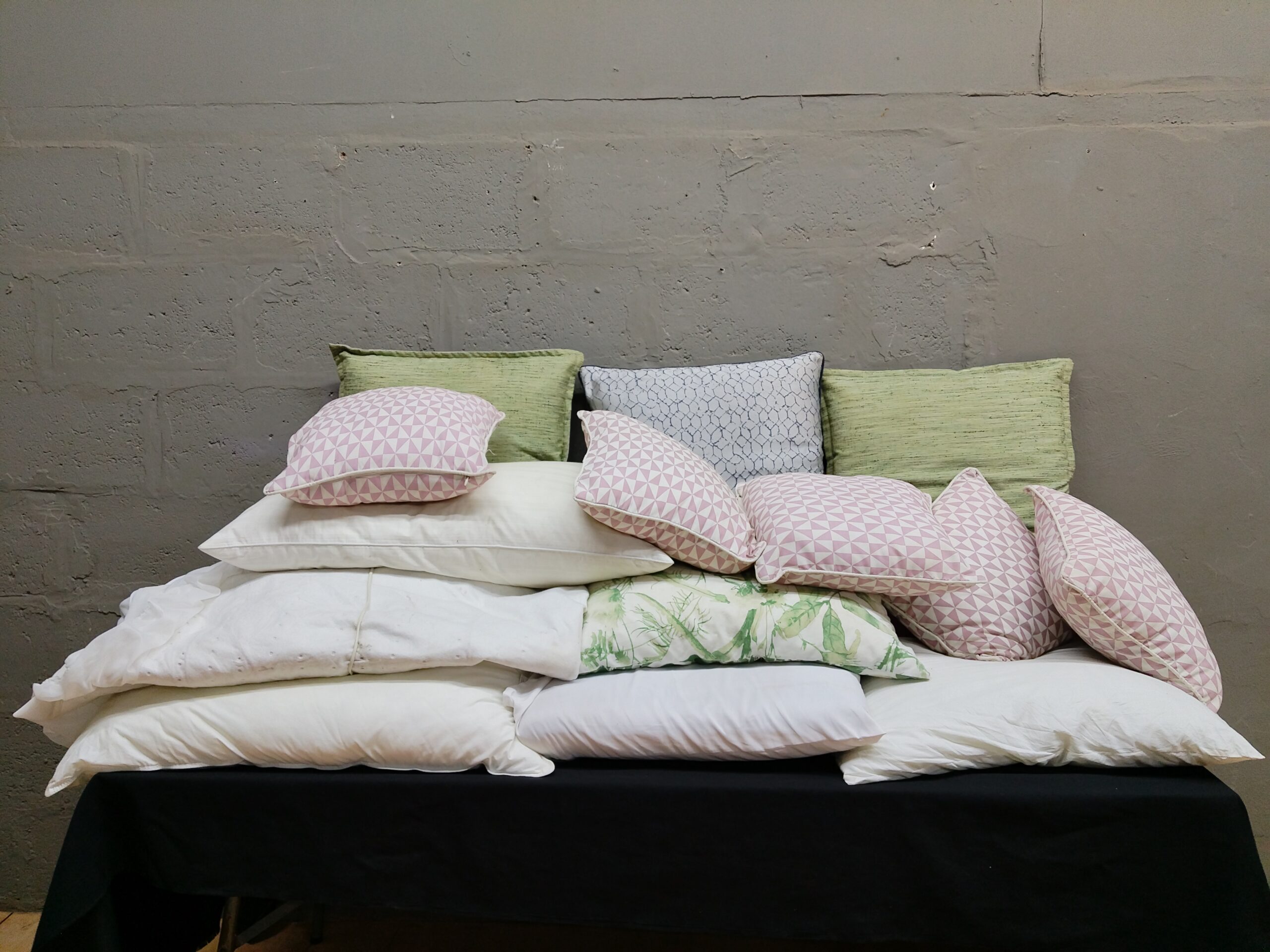 Lot of 11 Assorted Decorative Cushions & Pillow Inserts — mixed colours, used