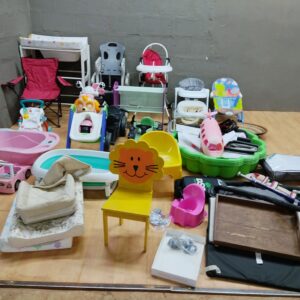 Mixed lot of assorted used baby & children's items (approx. 22 pieces)