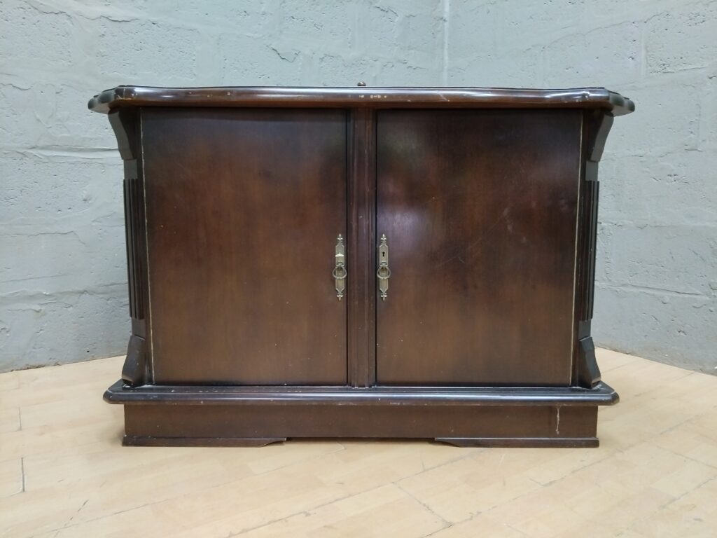 Dark Brown Two-Door Wooden Cabinet / Sideboard, 136 x 54 x 100 cm