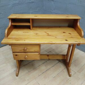 Light-Brown Wooden Desk with Raised Shelf & Two Drawers — 114×55×100 cm ()