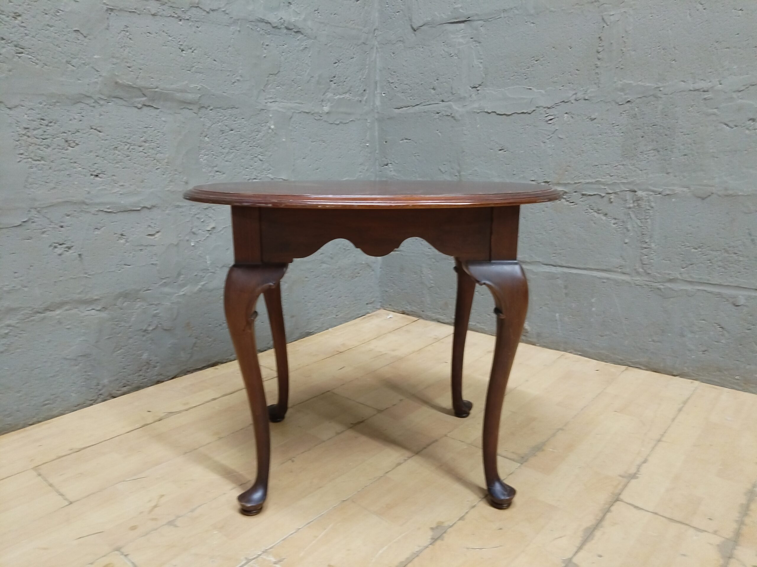 Small Oval Wooden Side Table with Cabriole Legs, Dark Brown Finish