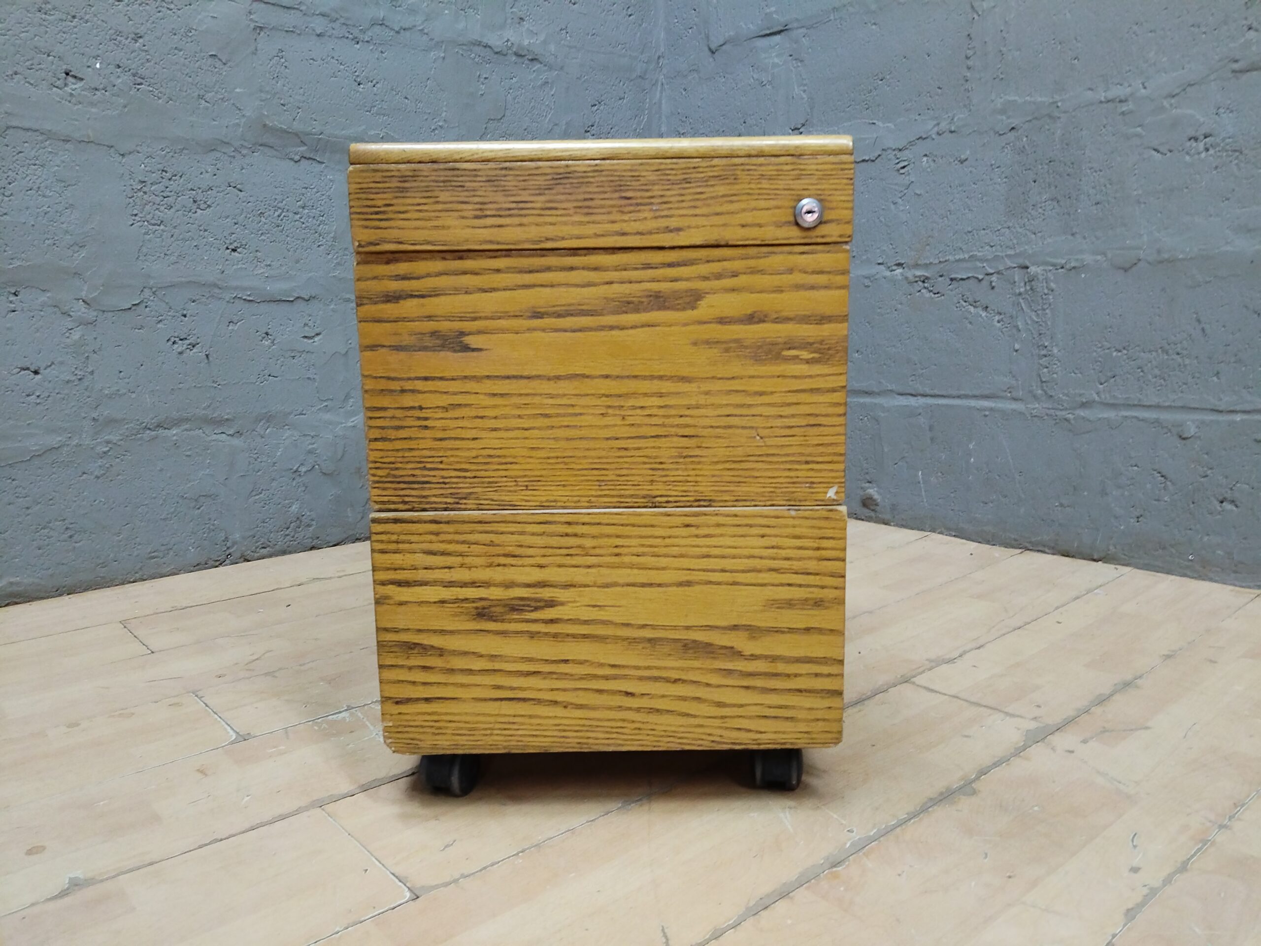 3-Drawer Mobile Pedestal / Small Filing Cabinet on Castors, Oak-Tone