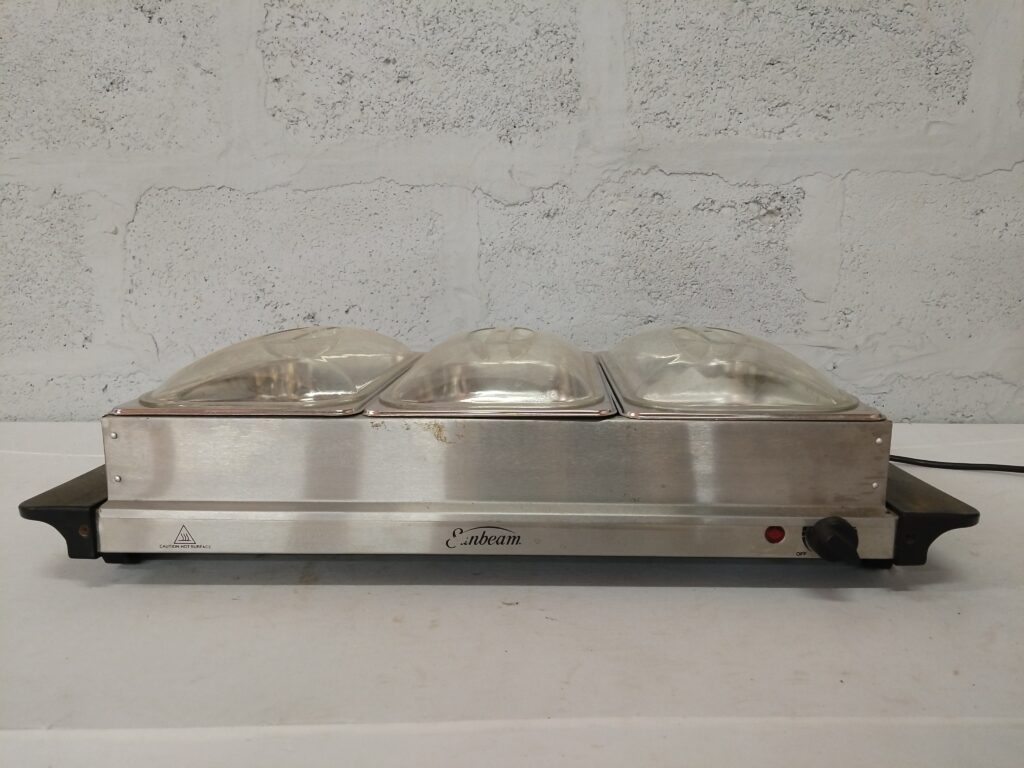 Sunbeam Professional Buffet SPB-300 — 3-Pan Food Warmer, Stainless-Steel Appearance