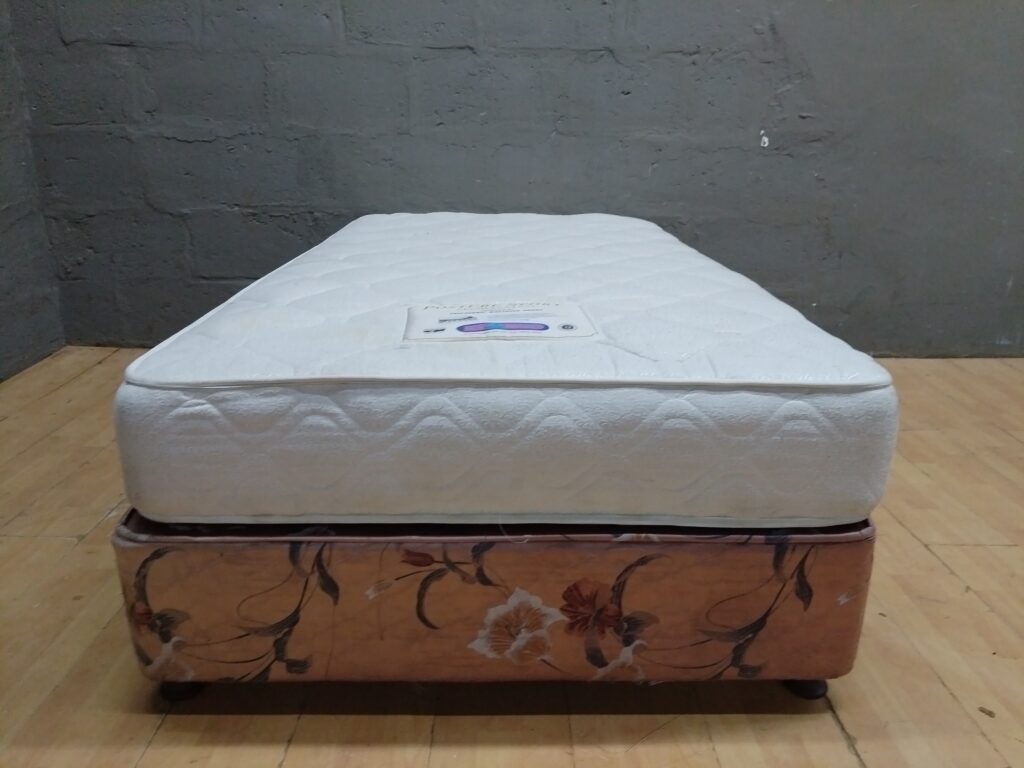 Posture Sport SPORTS MAN mattress with divan/base ( 104×186×51 cm)