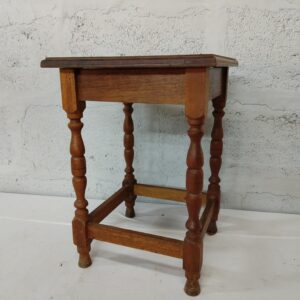 Small Square Wooden Side Table — 31 x 31 x 44 cm, Turned Legs, Brown Finish