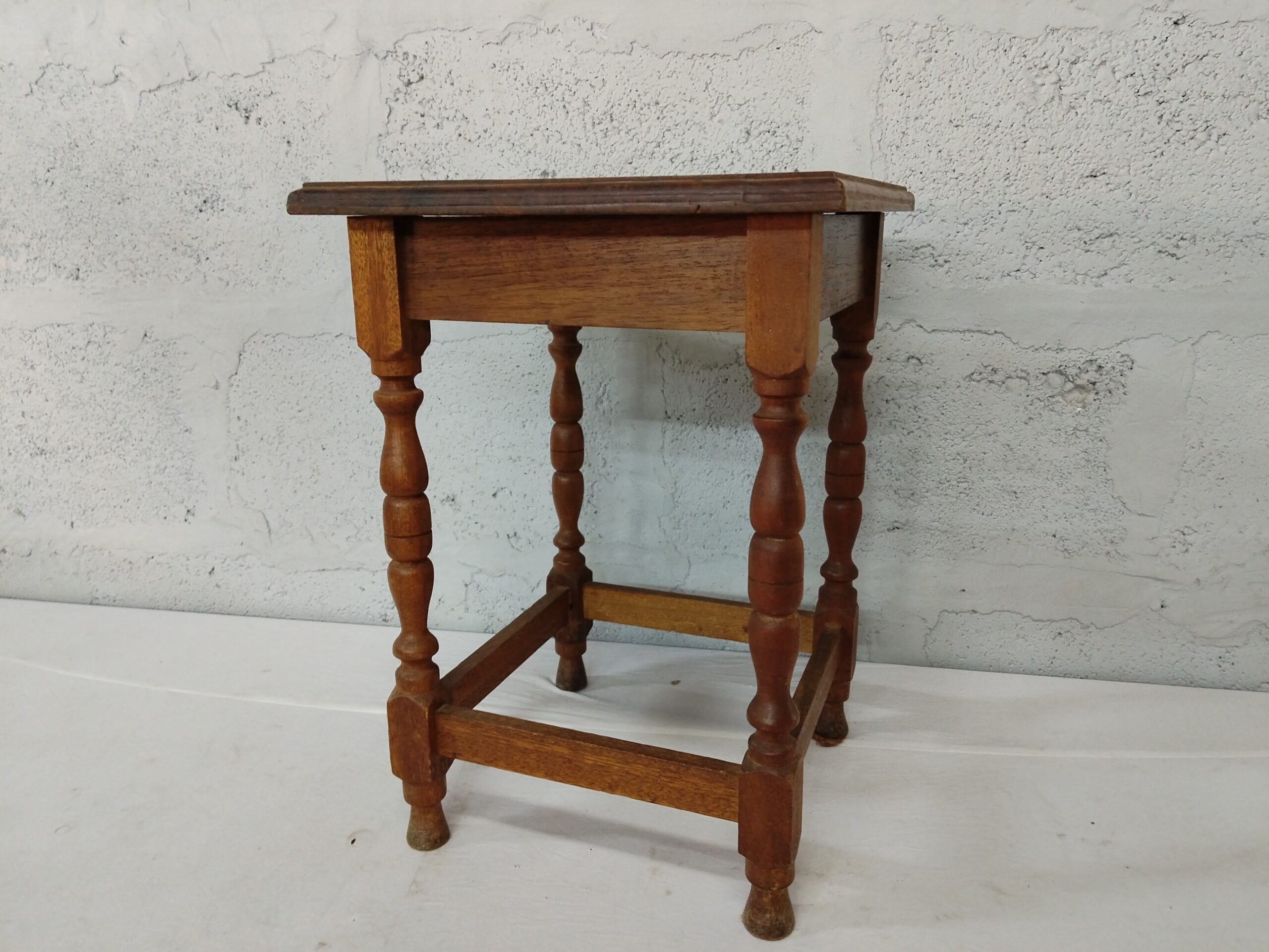 Small Square Wooden Side Table — 31 x 31 x 44 cm, Turned Legs, Brown Finish
