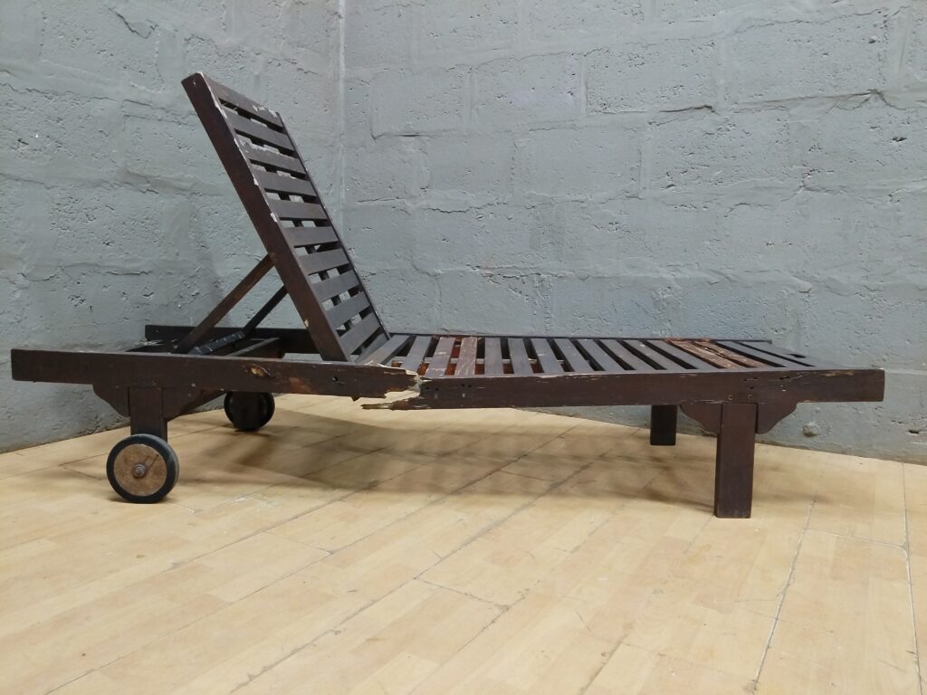 Wooden Slatted Chaise Lounge / Sun Lounger (Adjustable Back) – Salvage