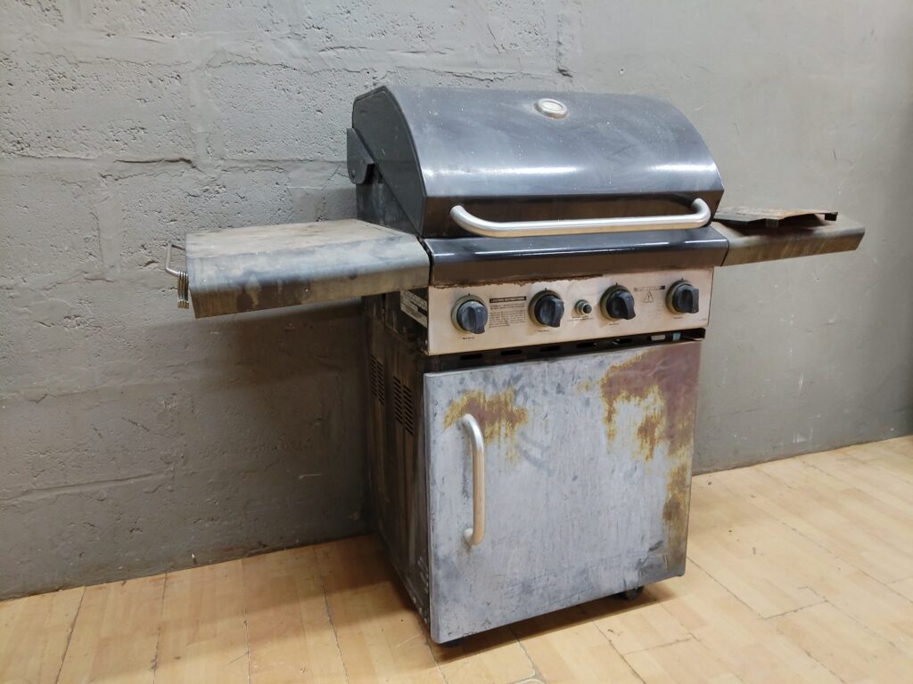 Heavily Rusted Freestanding Outdoor Gas-Style Barbecue / Grill with Cabinet
