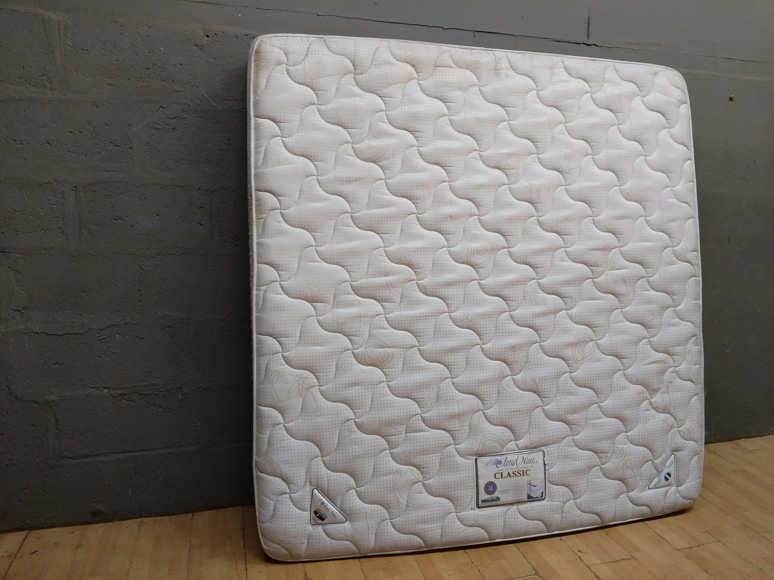 Cloud Nine CLASSIC King-Size Foam Mattress with Visible Staining