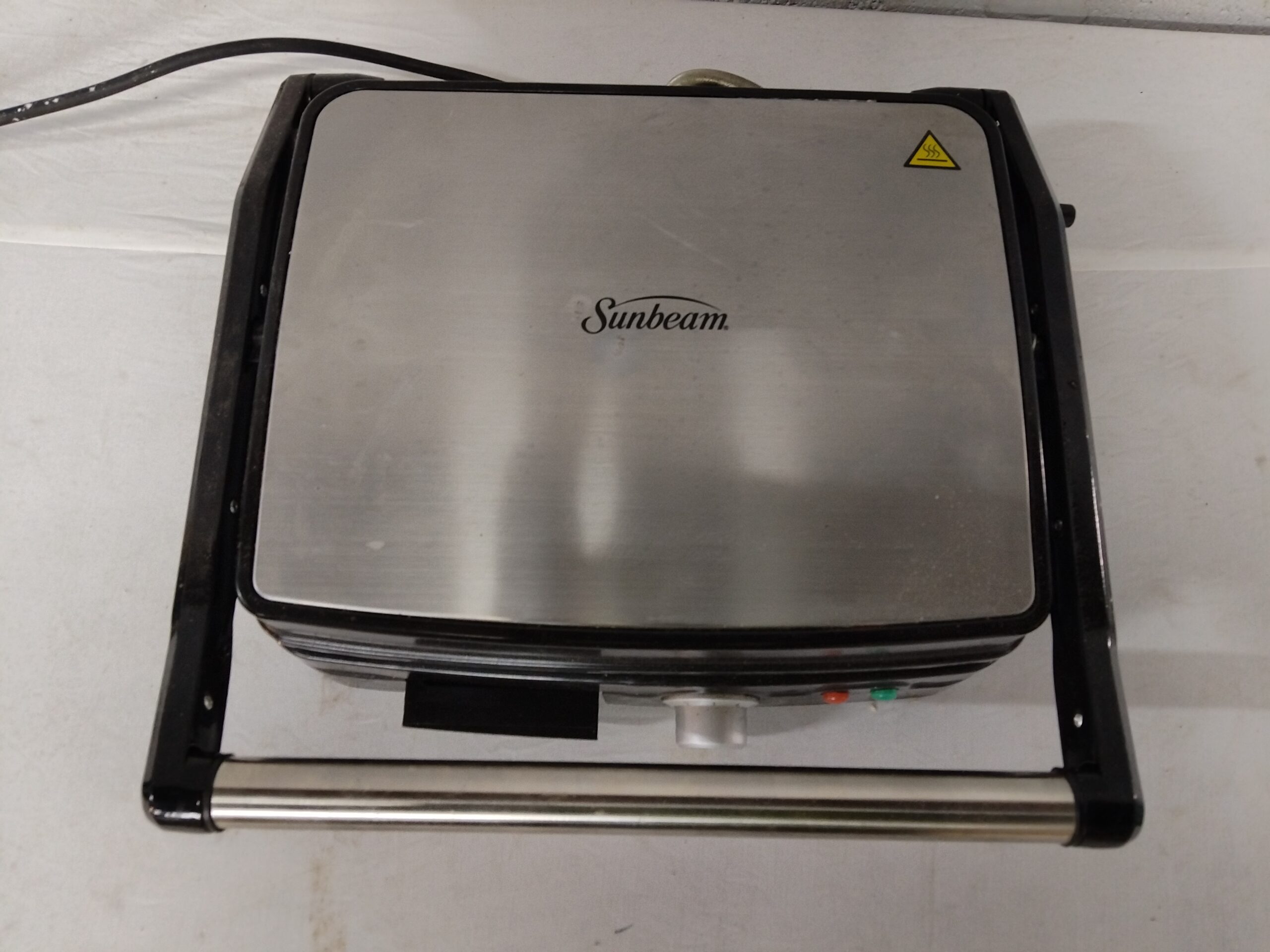 Sunbeam SSPG-400 Sandwich Press & Grill, metal top, black body