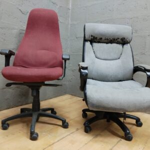 Pair of Office Chairs – Heavy Wear, Untested, Bulk Lot