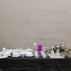 Bulk Lot of Assorted Kitchenware – Plates, Bowls, Mugs, Glassware, Cookware & More (Est. 42 Pieces)