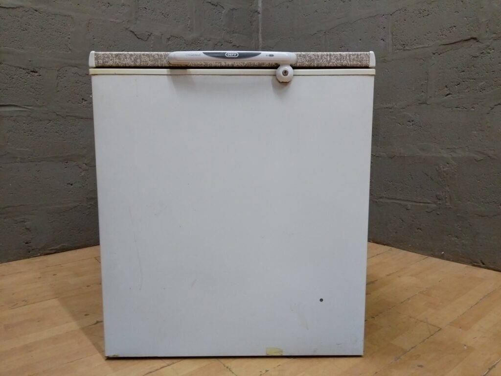 Defy 210L Chest Freezer (Model DMF290) – Working, Used Condition