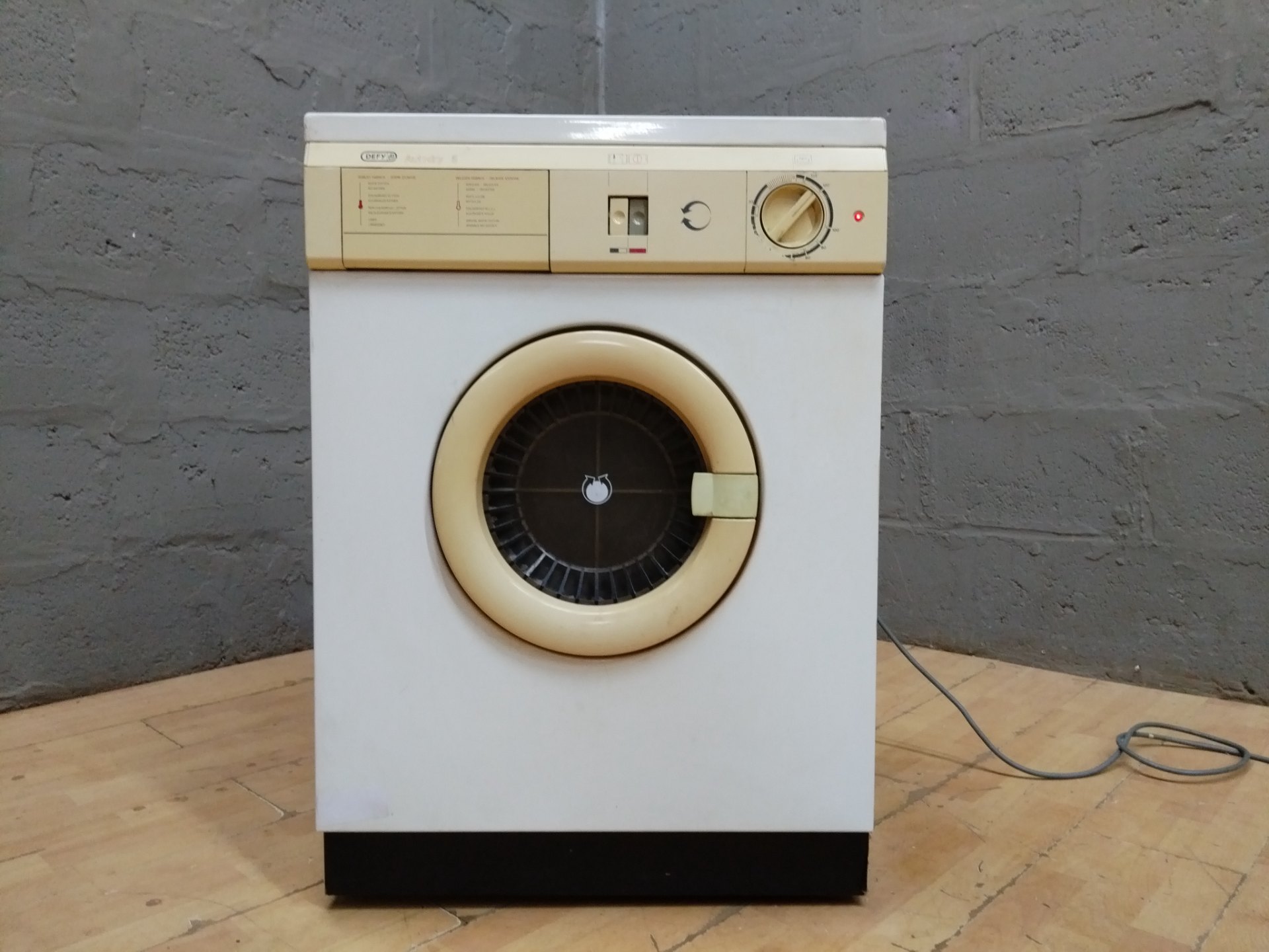 Defy Autodry 5 Tumble Dryer – 5kg, Used, Complete, Untested