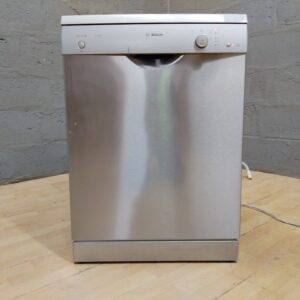 Bosch Serie 2 Dishwasher SMS24AI00Z/01 – Stainless, Complete, Working