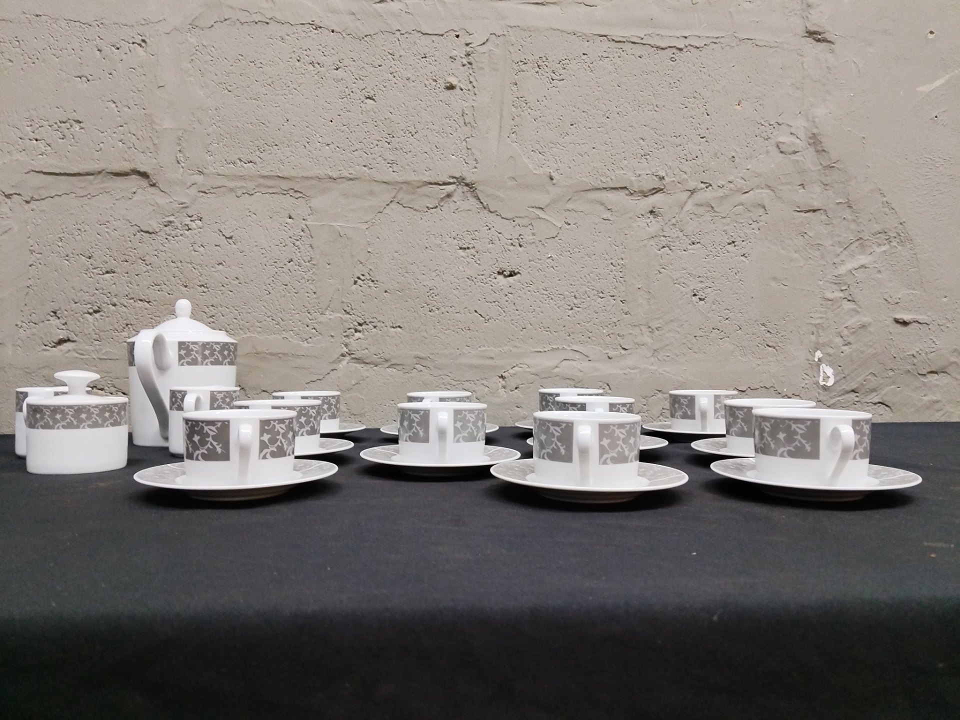 15-Piece Elegant Grey & White Tea/Coffee Set – Complete with Pot, Creamer & Sugar Bowl