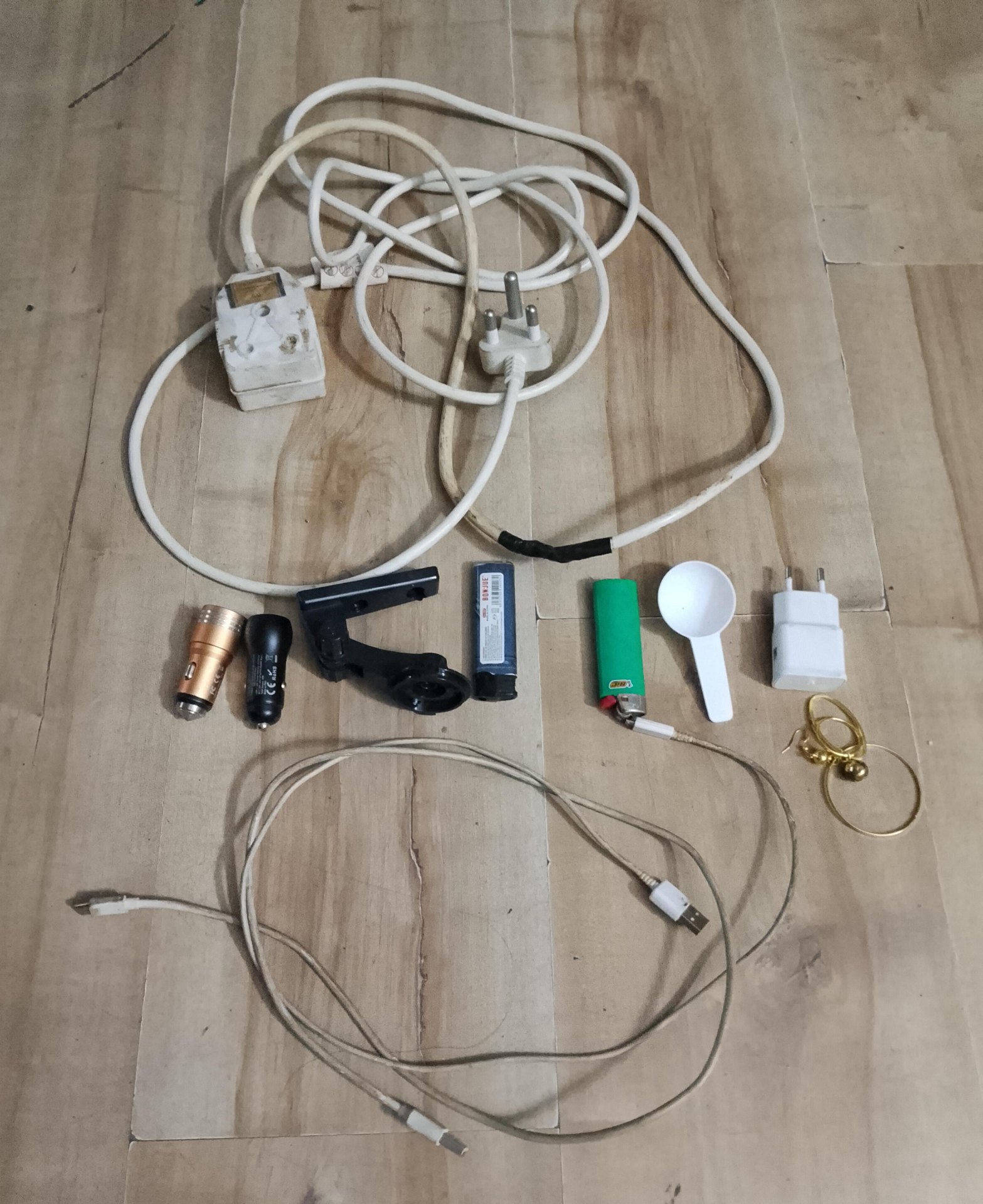 Bulk Lot: 9 Assorted Small Household & Electronic Items – Extension Cord, Flashlight, Cables & More (Untested)
