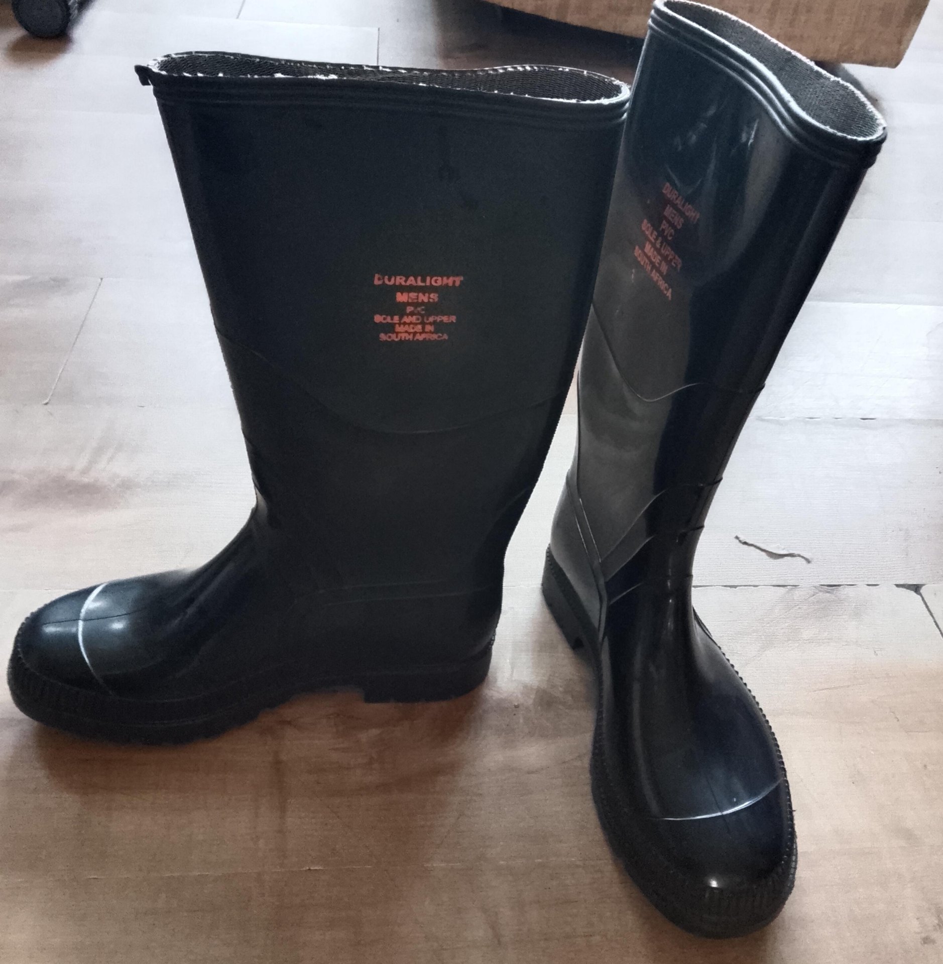 DURALIGHT Mens Rubber Wellington Boots – Size 7, New Never Used Pair