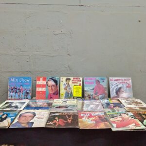 Mixed lot of 25 vintage vinyl records – assorted artists, worn sleeves