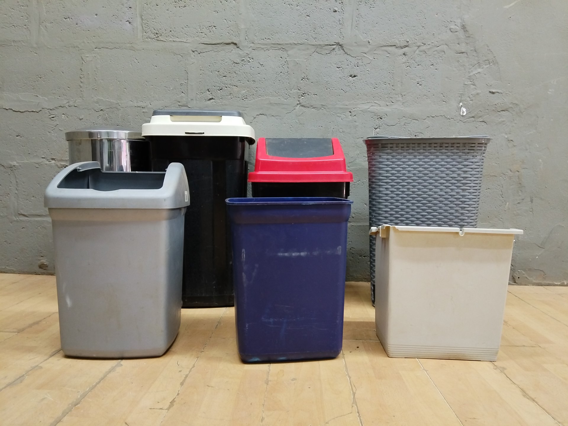 Lot of 7 Assorted Waste Bins & Hampers – Mixed Household Bins, Used, One Split