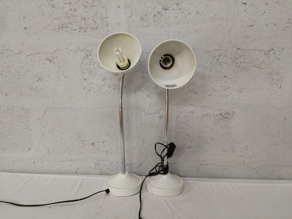 Pair of Greenville GT 005 white gooseneck table lamps — adjustable heads, inline switches