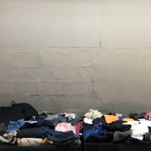 Mixed Clothing Lot — Approx. 40–60 Pieces (Mostly Men's per Seller)