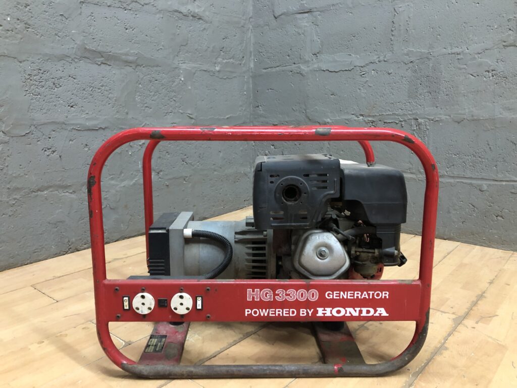 Honda HQ3300 Portable Petrol Generator in Tubular Frame (Used)