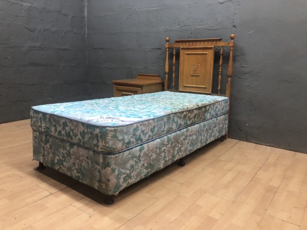Single bed set with Softex mattress, wooden headboard and matching nightstand