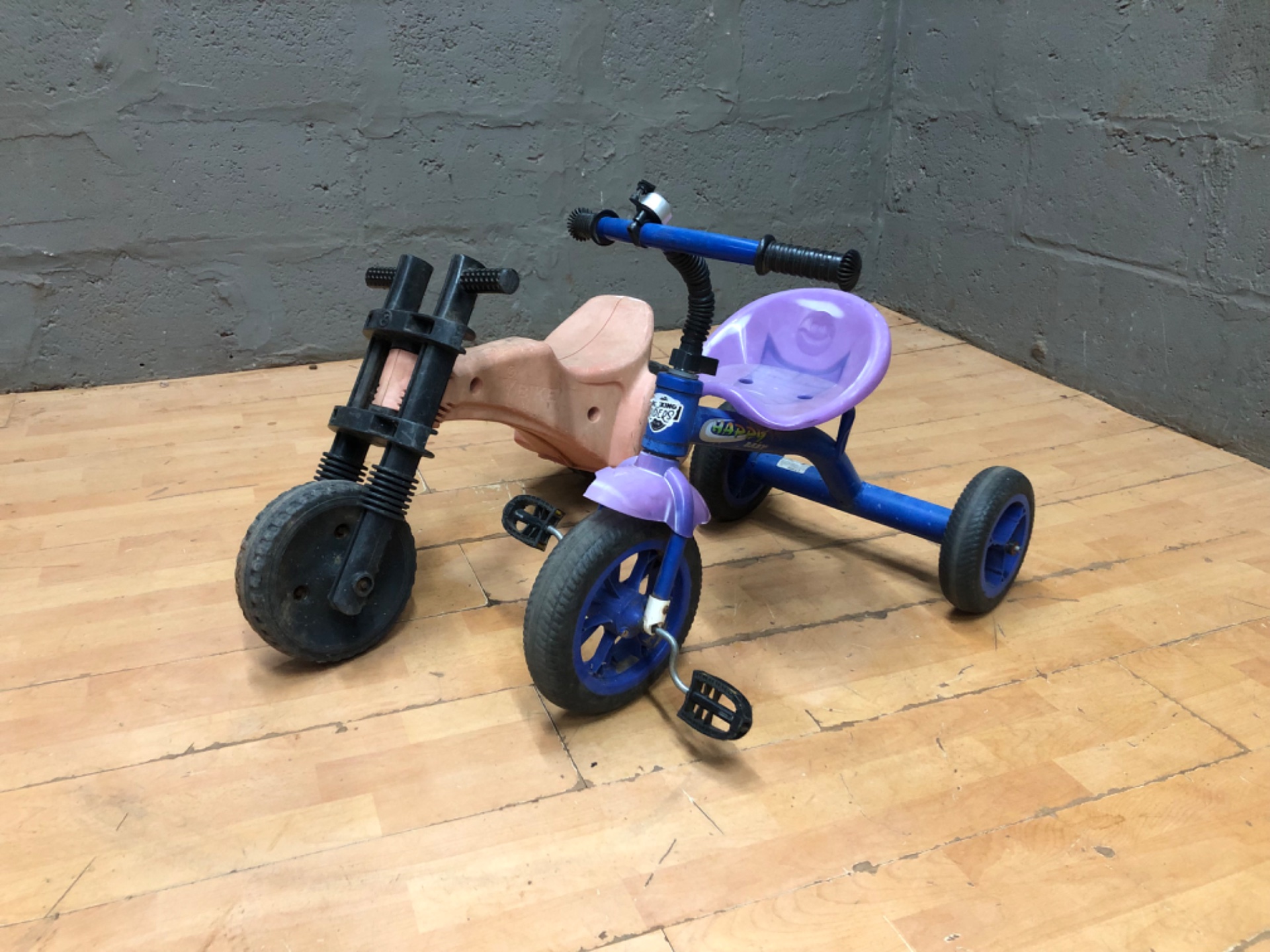 Bulk Lot: Ybike Balance Bike & Happy Rider Club Tricycle – Used, Untested