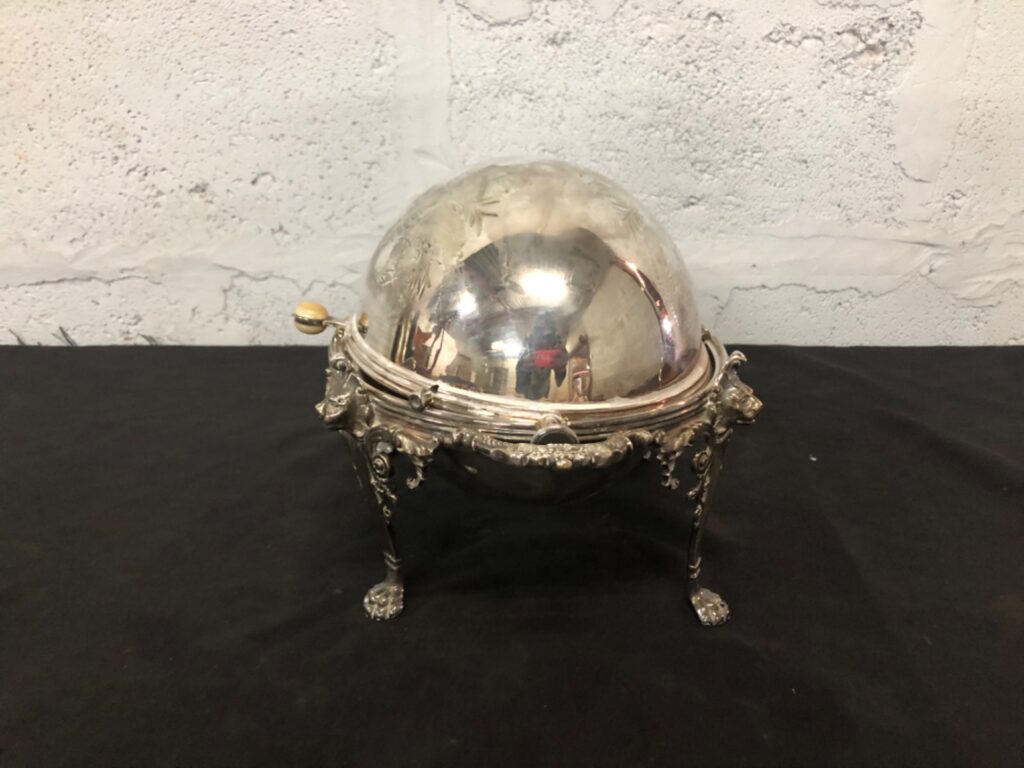 Victorian-Style Silver-Plated Roll-Top Serving Dish – Ornate Buffet Server, 34cm