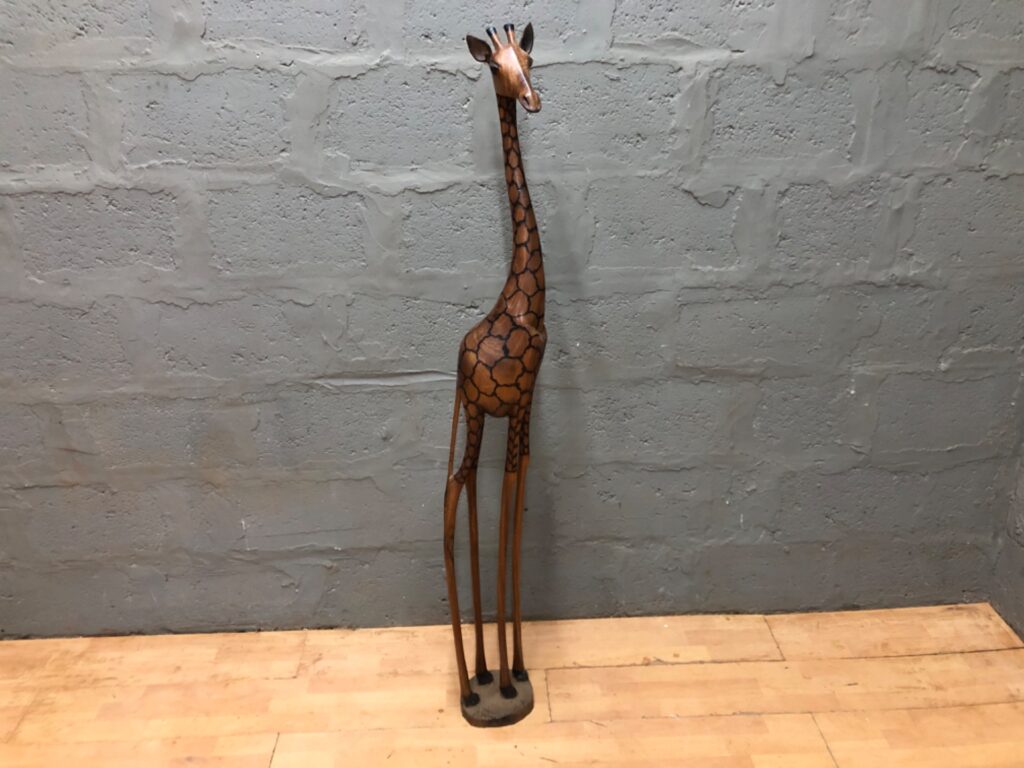 Tall Hand-Carved Wooden Giraffe Sculpture – 168 cm