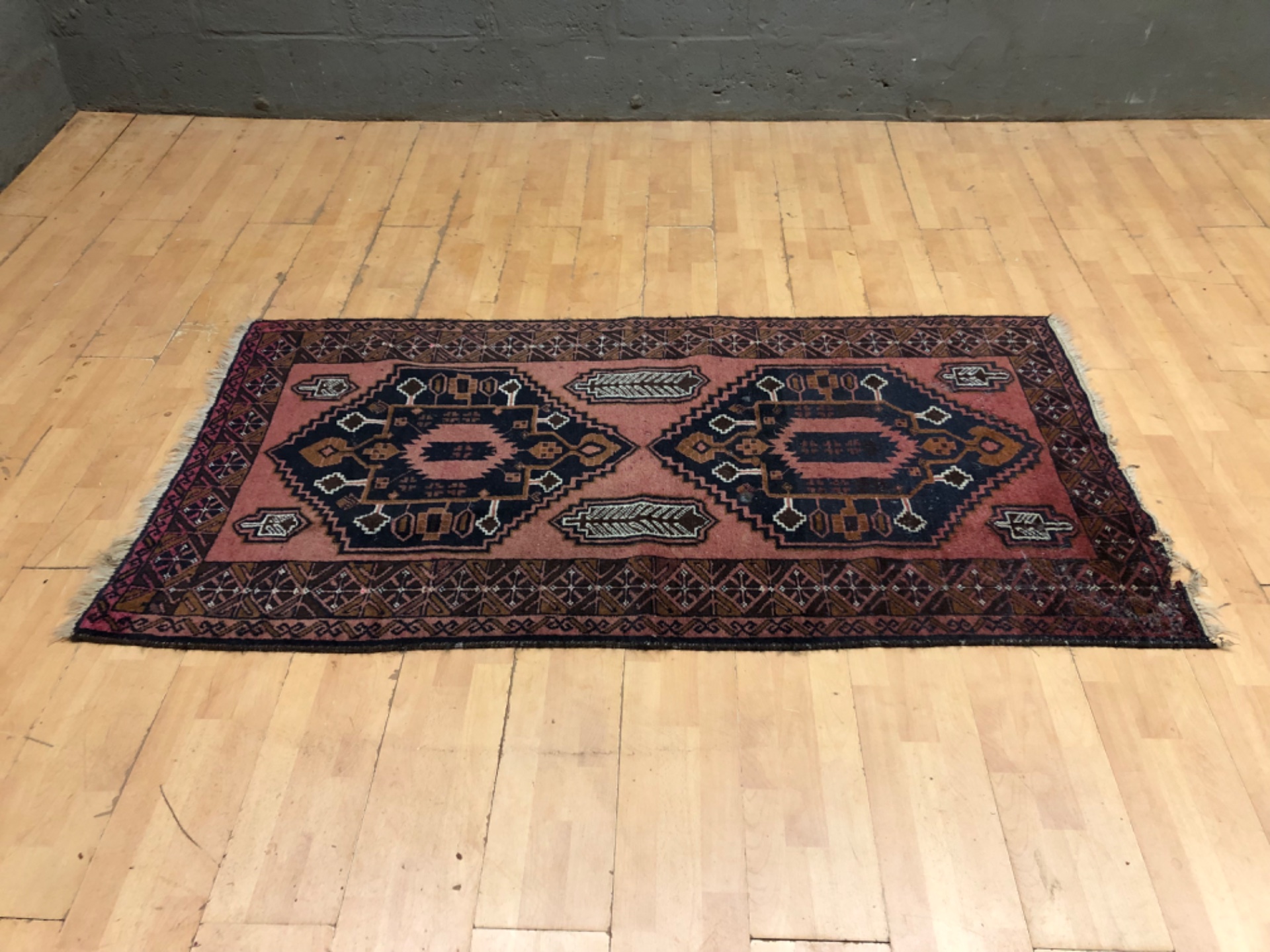 Hand-Knotted Geometric Rug – 205 x 107 cm – Worn Condition, Visible Fraying