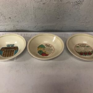 Set of 3 Ceramic Salad Bowls with Printed Salad Recipes – 29cm