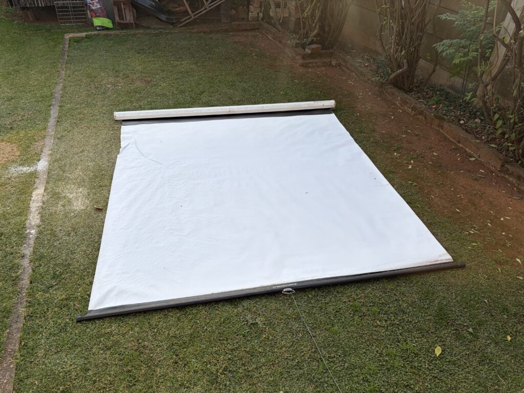 Large Roll-Down Projector Screen with Cassette & Pull Bar