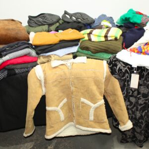 Mixed lot of used clothing & footwear (approx. 20–30 items) — bulk lot