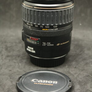 Canon EF 28-135mm f/3.5-5.6 IS Zoom Lens (72mm thread) — 1 item