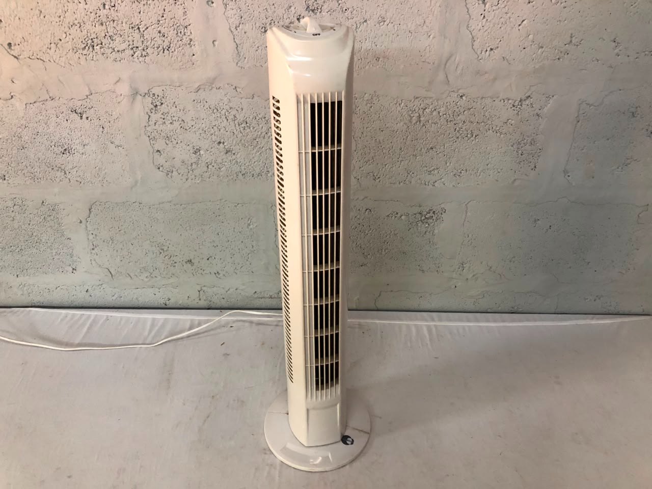 Equation TX-TF29C tower fan — 45W, 78 cm, tested working, used (no remote)