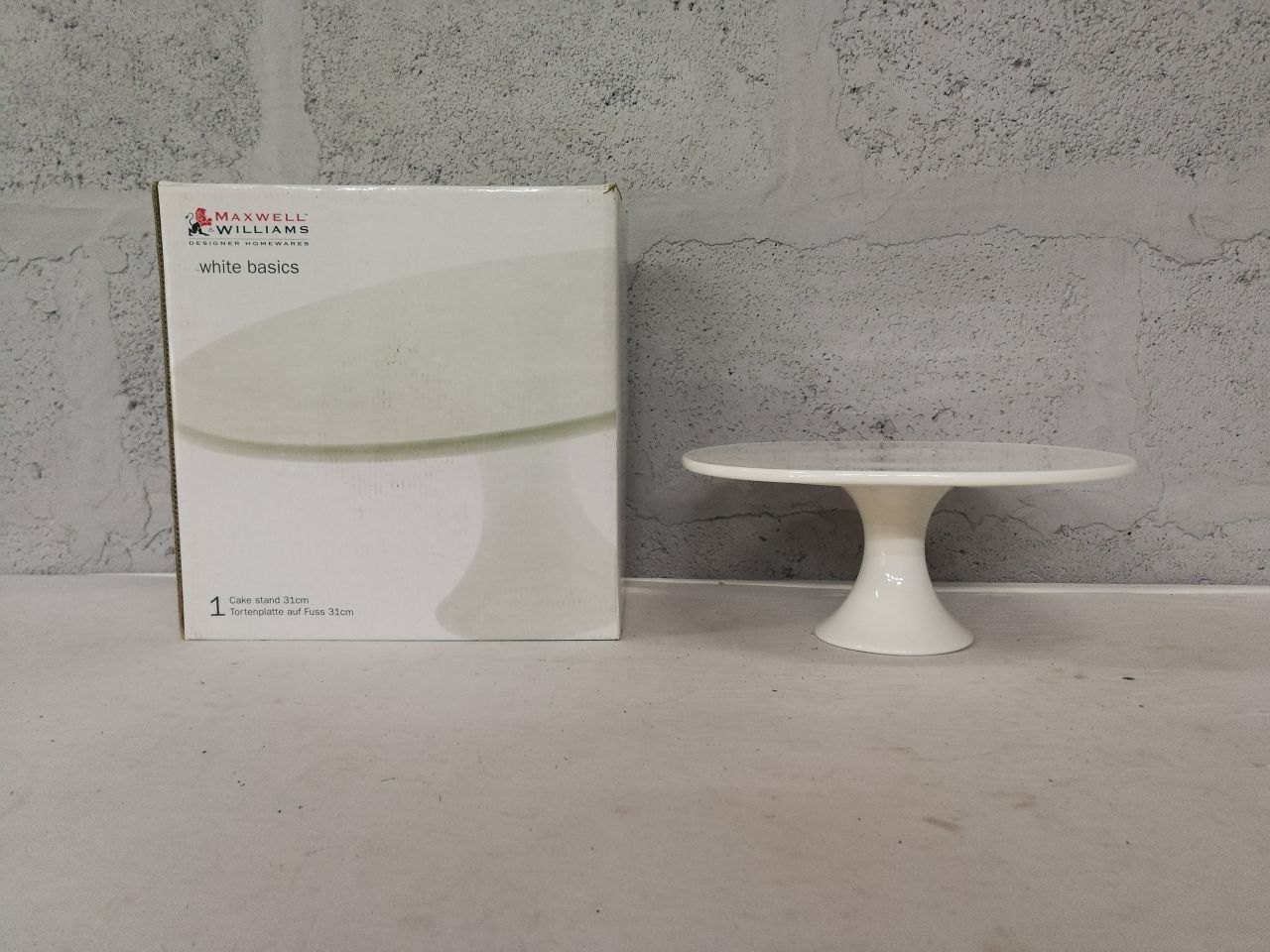 Maxwell & Williams White Basics 31cm Cake Stand – New in Box