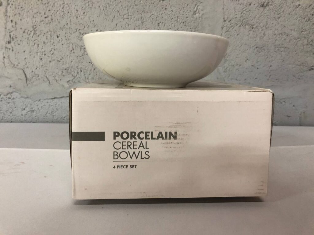 Porcelain Cereal Bowl – Single Bowl with Original 4-Piece Set Box