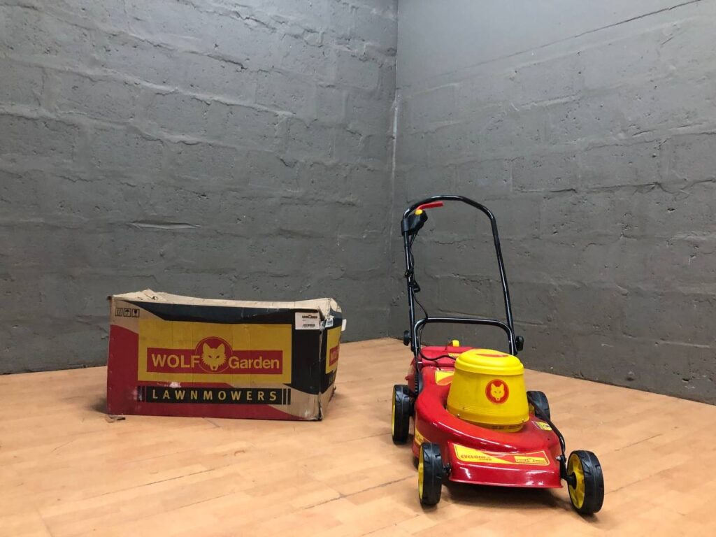 Wolf-Garten Cyclone II 2200 Lawnmower with Original Box