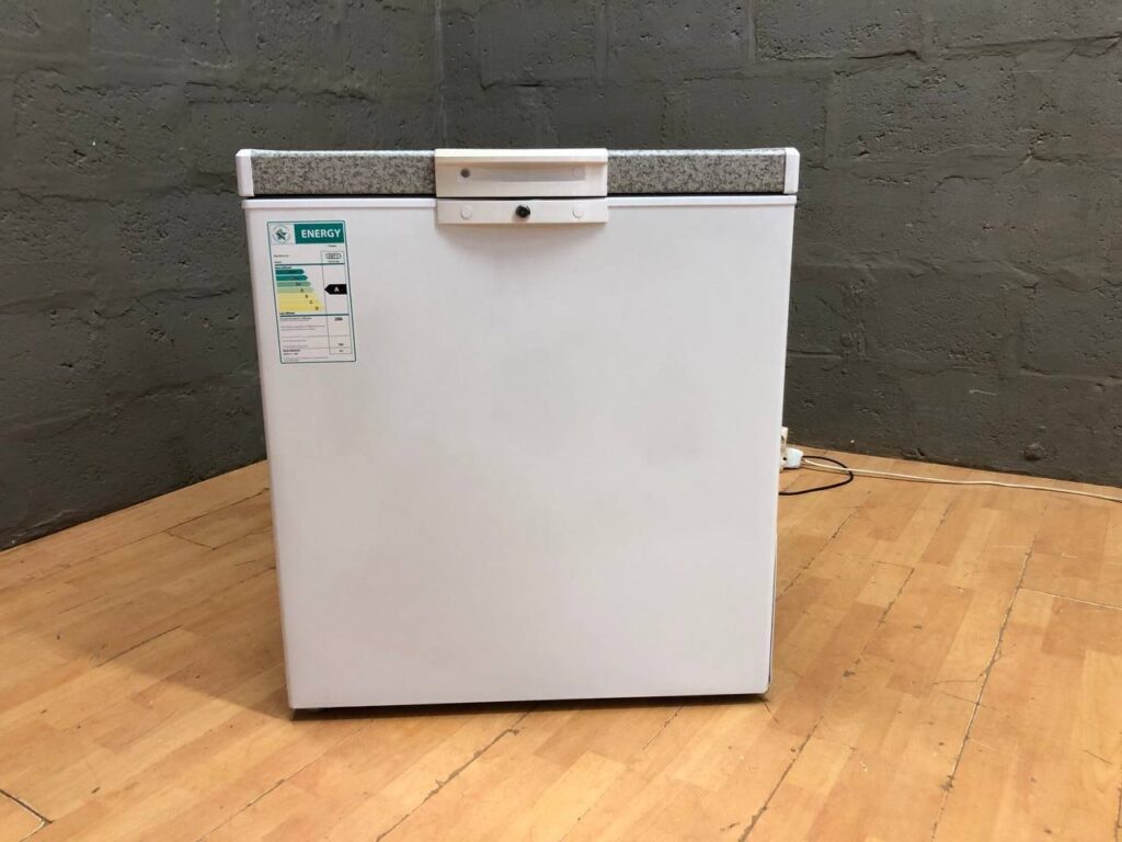 Defy CF210-HC 195L Chest Freezer – Good Used Condition, Working