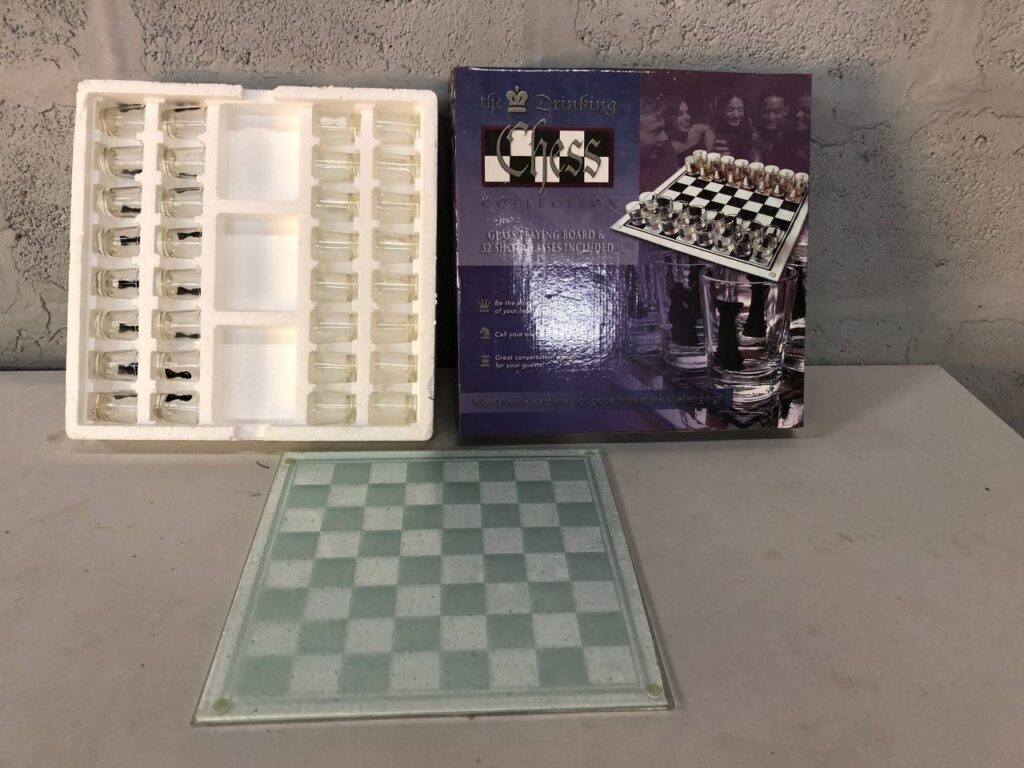Drinking Chess Set – Glass Chessboard & 32 Shot Glasses (Complete, Unused, Boxed)
