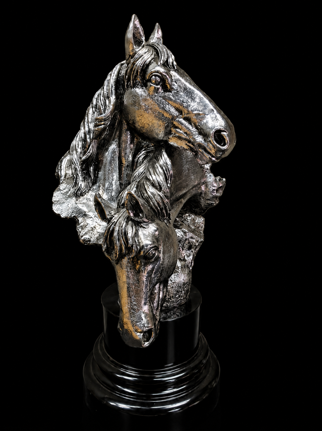 Double Horse-Head Decorative Sculpture on Round Base, Metallic Silver Finish