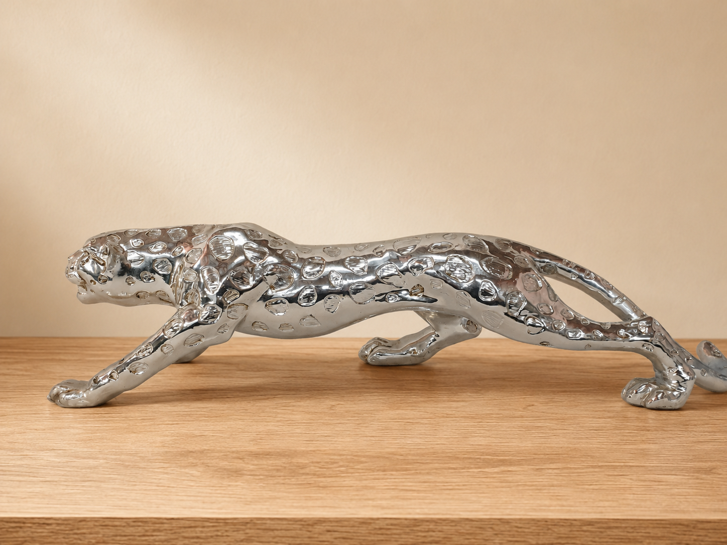 Large Silver-Finish Cheetah / Cat Figurine Statuette, 61 x 14 x 14 cm