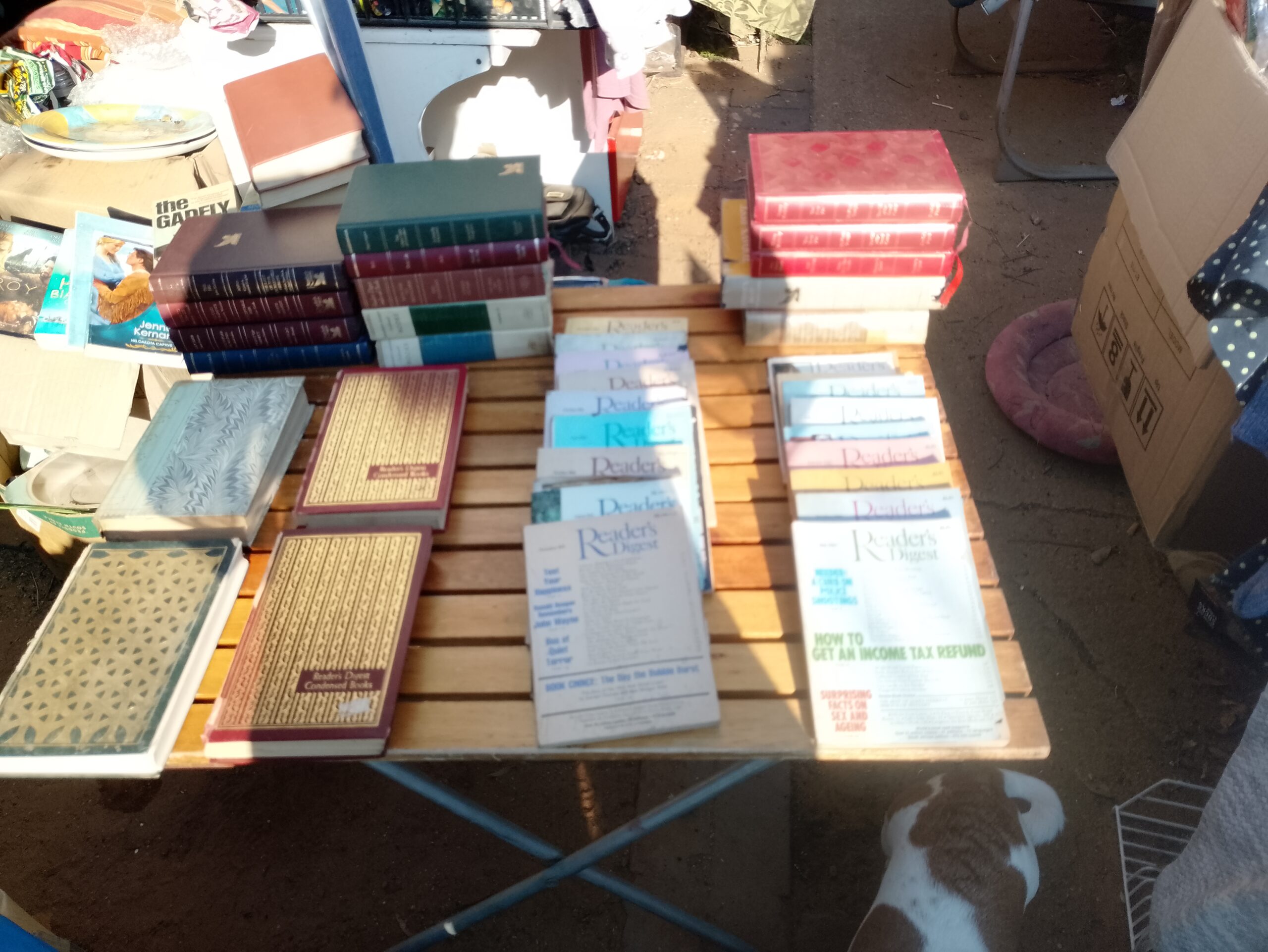 Mixed lot of Reader’s Digest condensed hardcover books & magazines (30–40 items)
